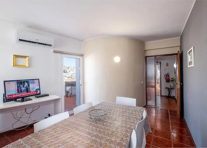 Guestrooms By Hoa ホステル *