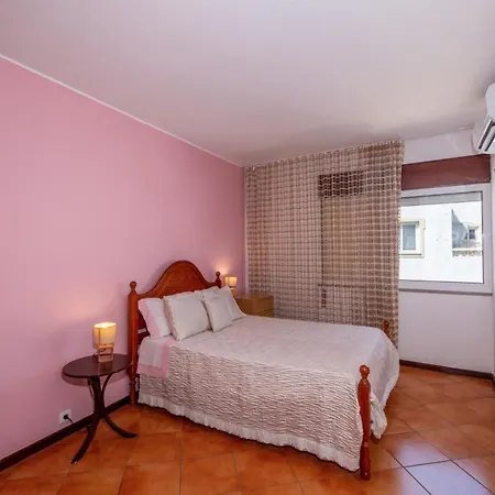 אכסניה Guestrooms By Hoa אלבופיירה